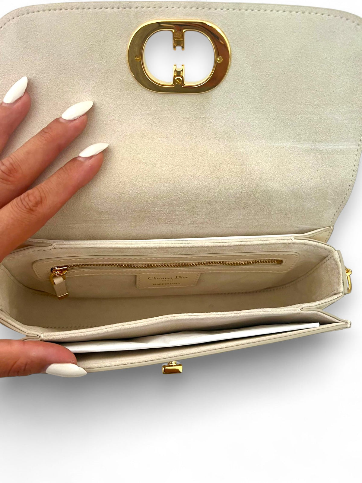 30 Montaigne Avenue bag