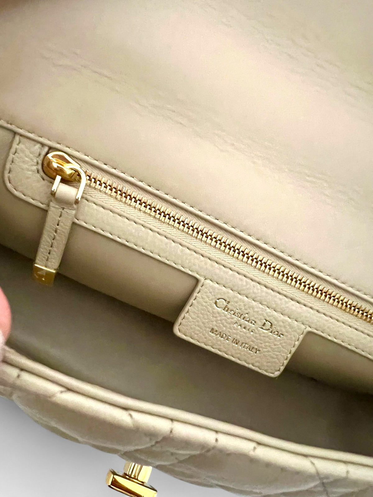Borsa media Dior Caro