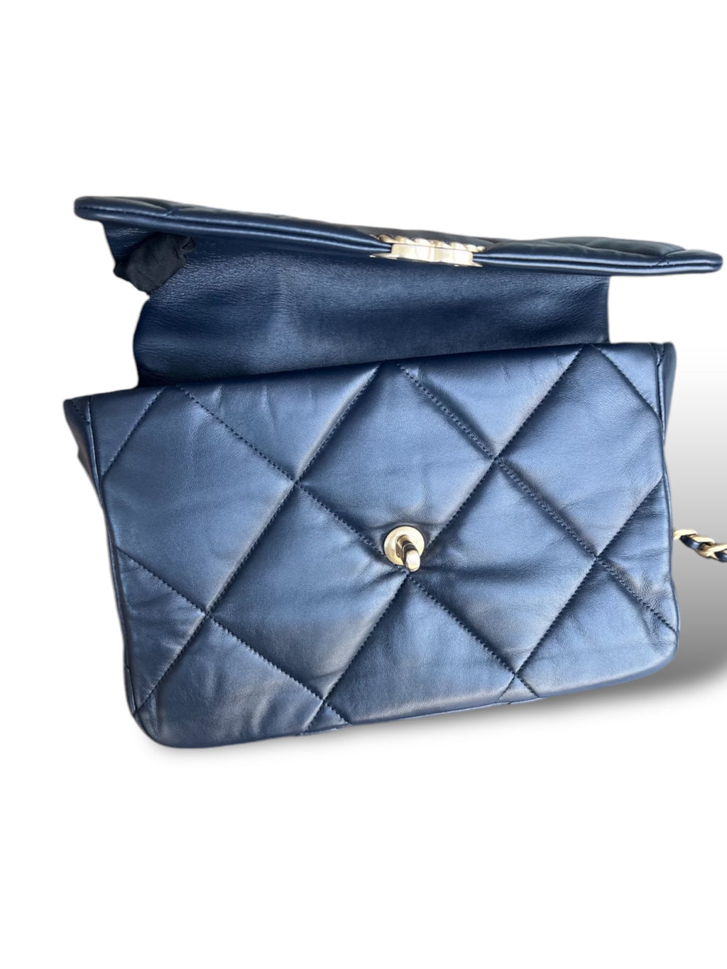 Chanel 19 Mediana Colore Blu