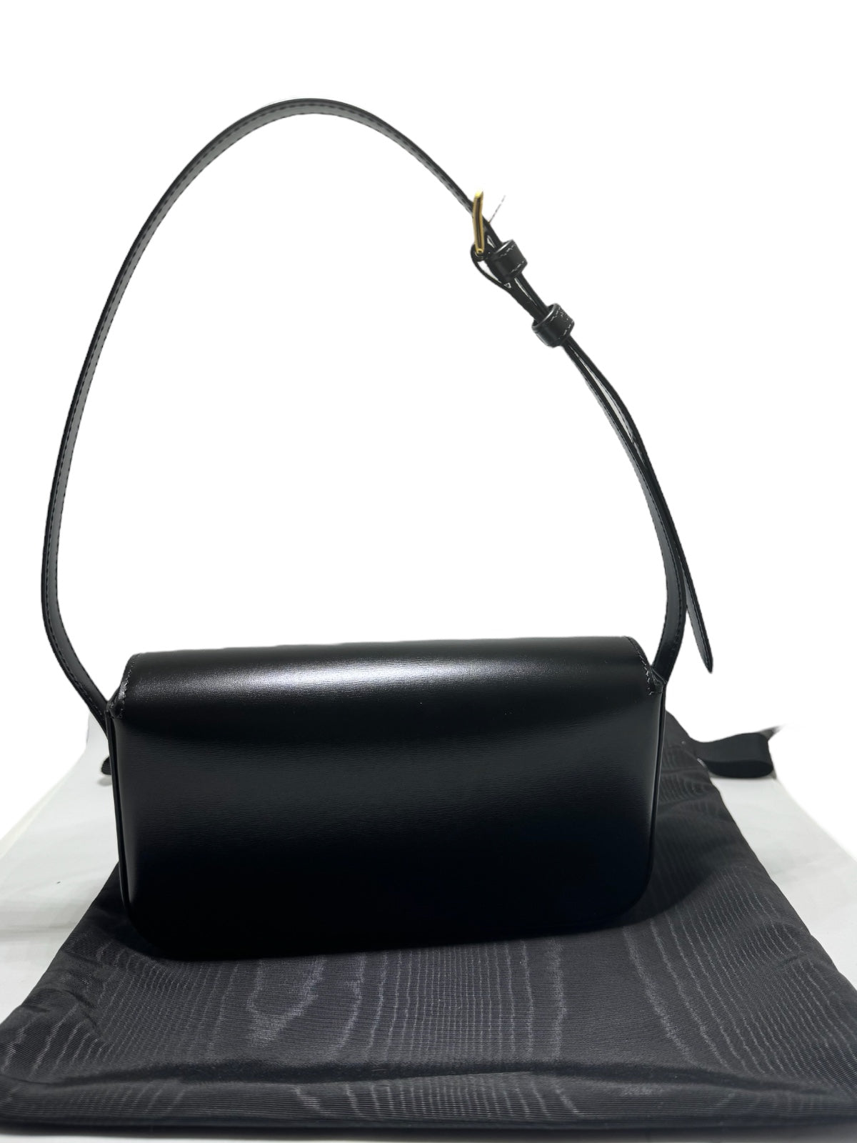 Celine Claude Borsa a Spalla