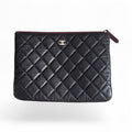 Pouch Chanel Mediana Pelle Caviar