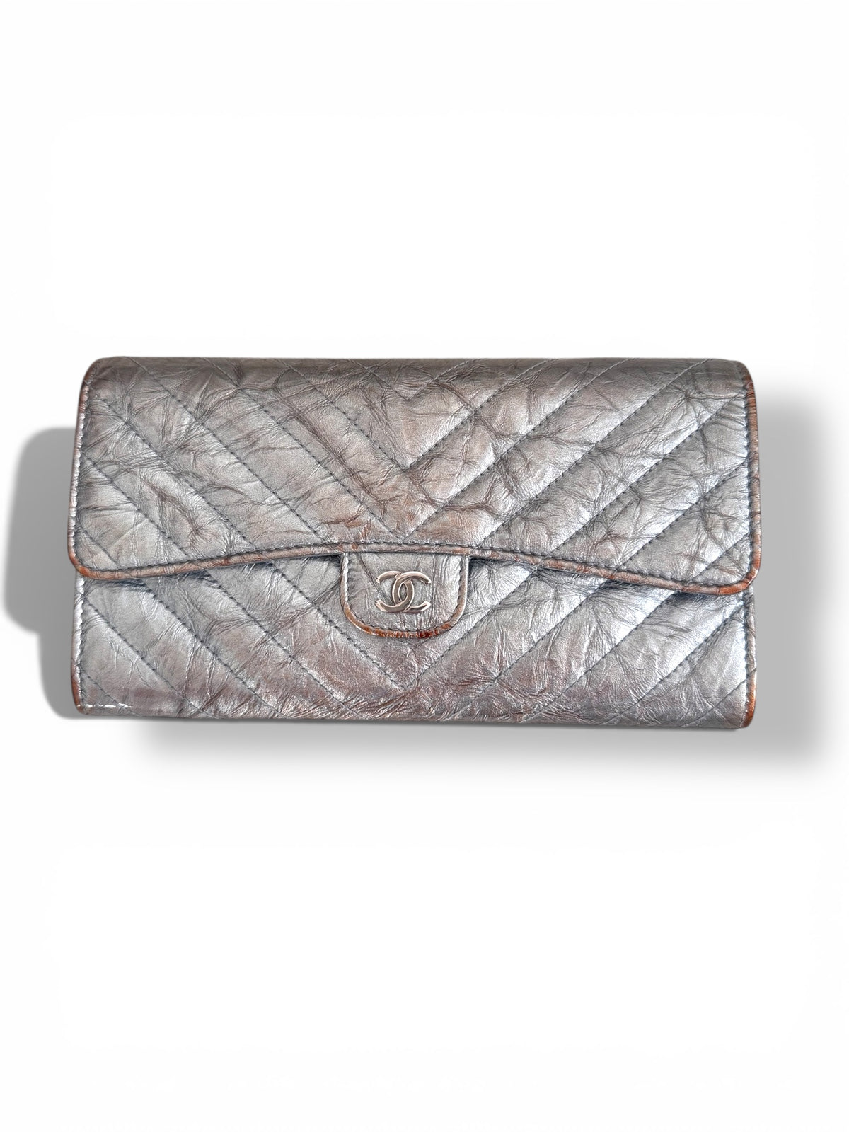 Portafoglio Continental Chevron Argentato Chanel