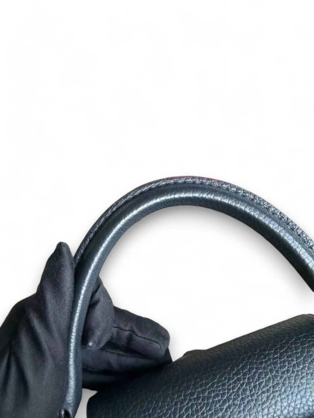 Borsa Louis Vuitton Capucines MM Taurillon Nero