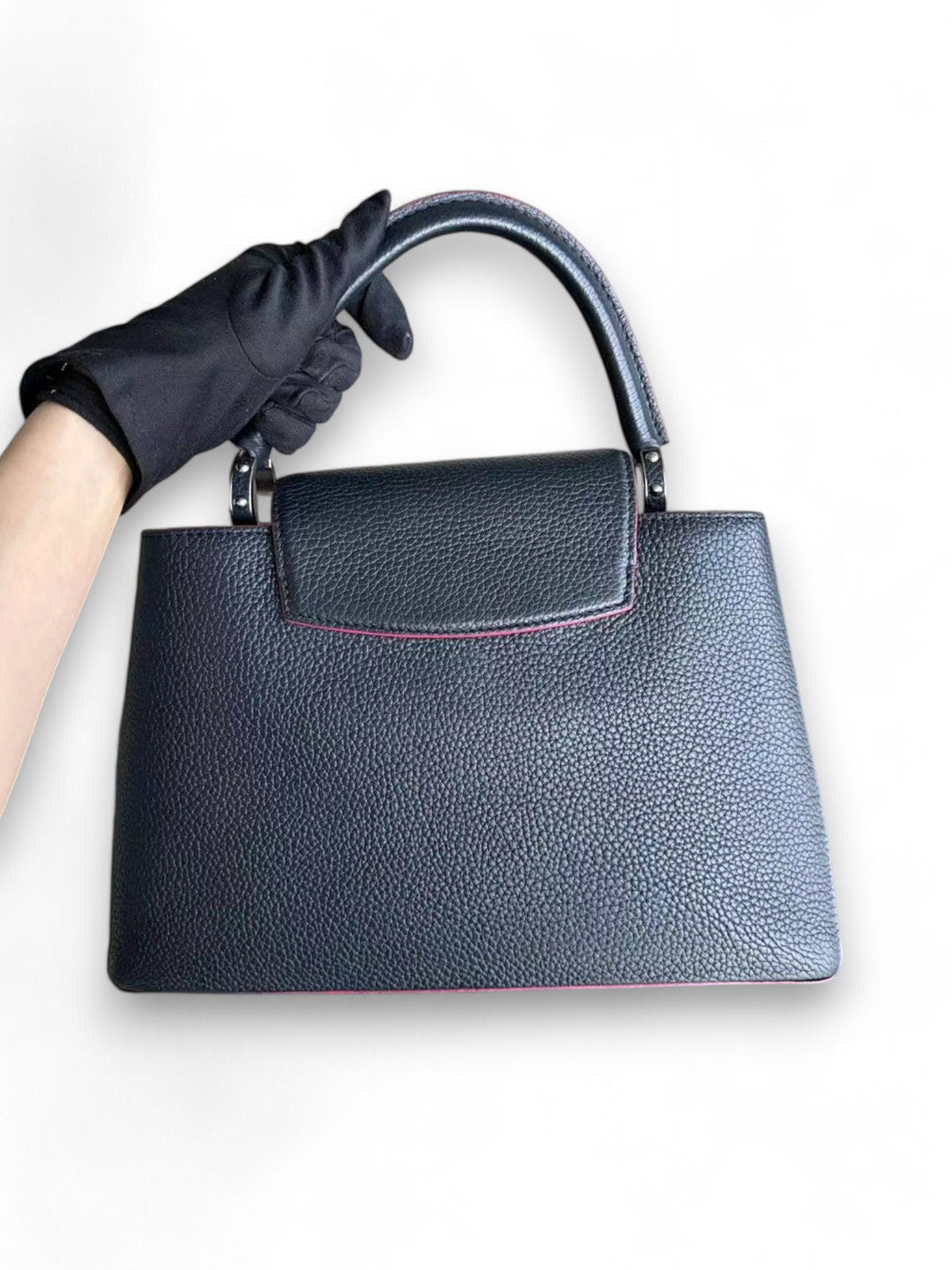 Borsa Louis Vuitton Capucines MM Taurillon Nero