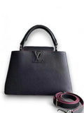 Borsa Louis Vuitton Capucines MM Taurillon Nero