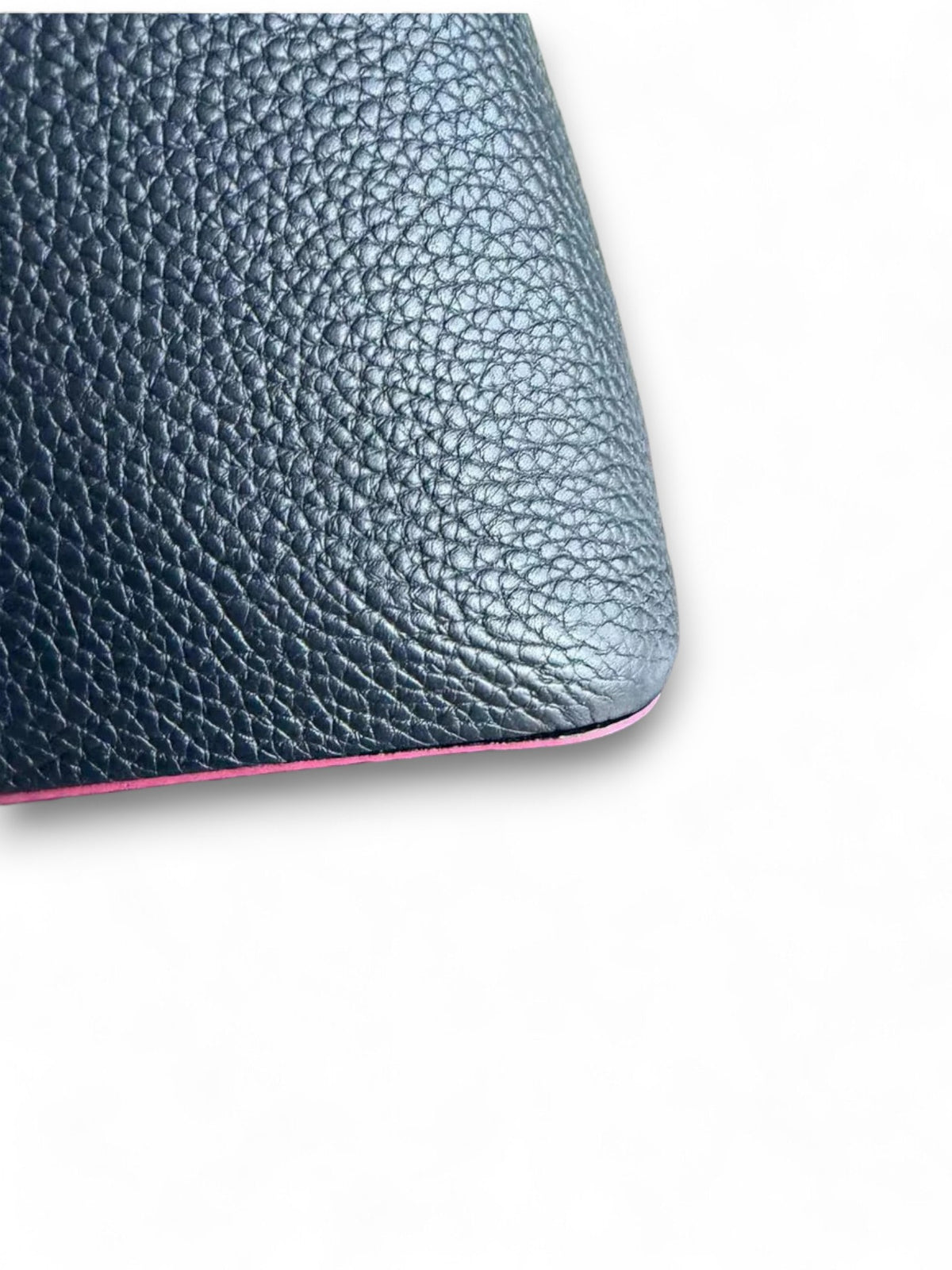 Borsa Louis Vuitton Capucines MM Taurillon Nero
