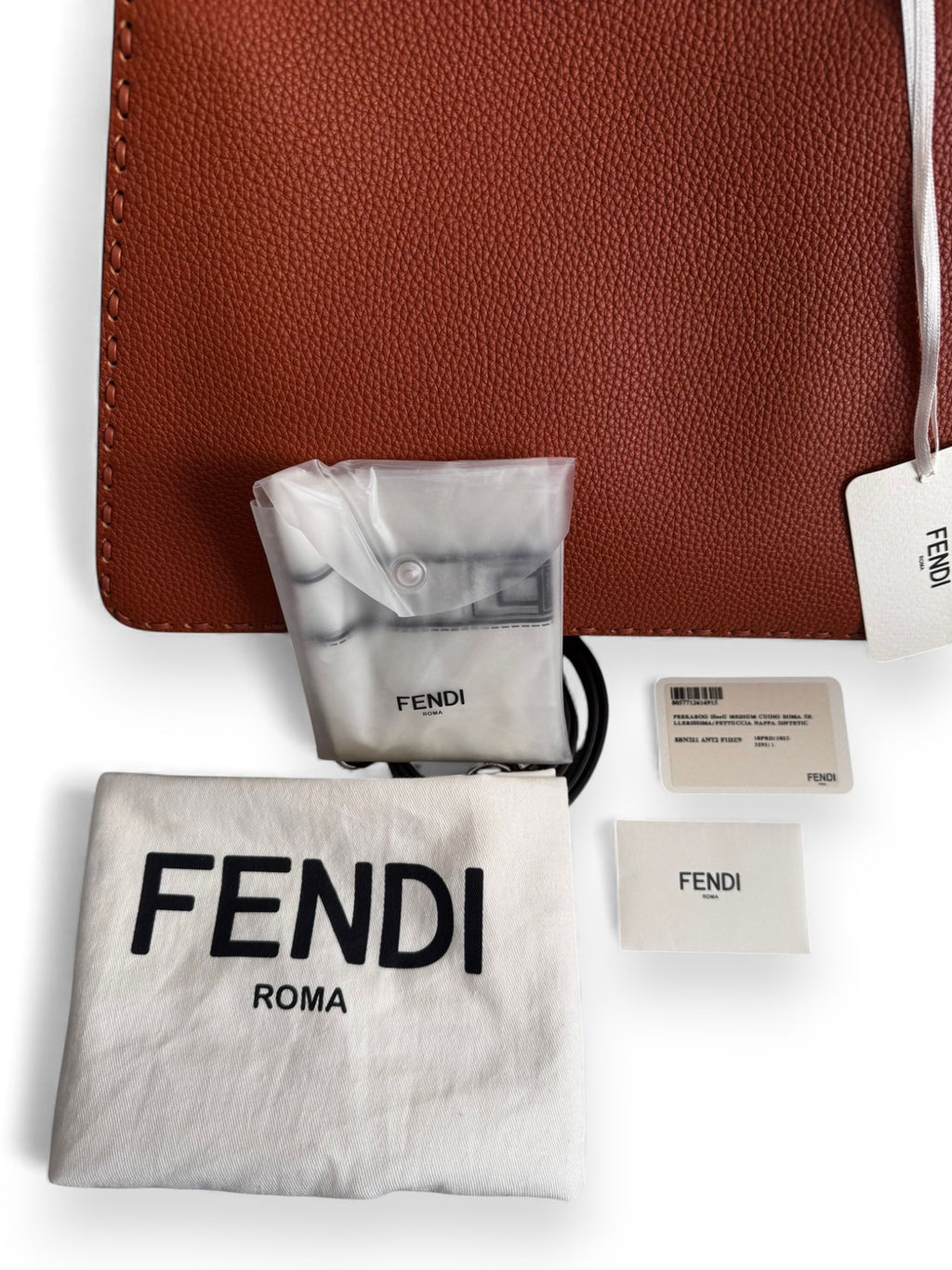 Peekaboo Selleria Media “LoCobag Élite”